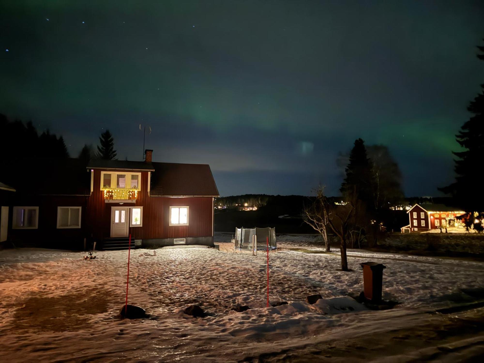 Ett Hus Med 3 Sovrum Med Supersnabba Internet Fiberanslutningen 1000Mb-100Mb I Hoeg, 7 Minuter Fran Hudiksvall Exterior foto