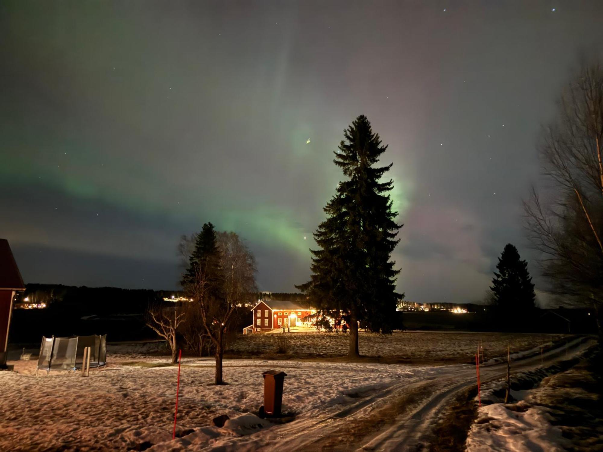 Ett Hus Med 3 Sovrum Med Supersnabba Internet Fiberanslutningen 1000Mb-100Mb I Hoeg, 7 Minuter Fran Hudiksvall Villa Exterior foto